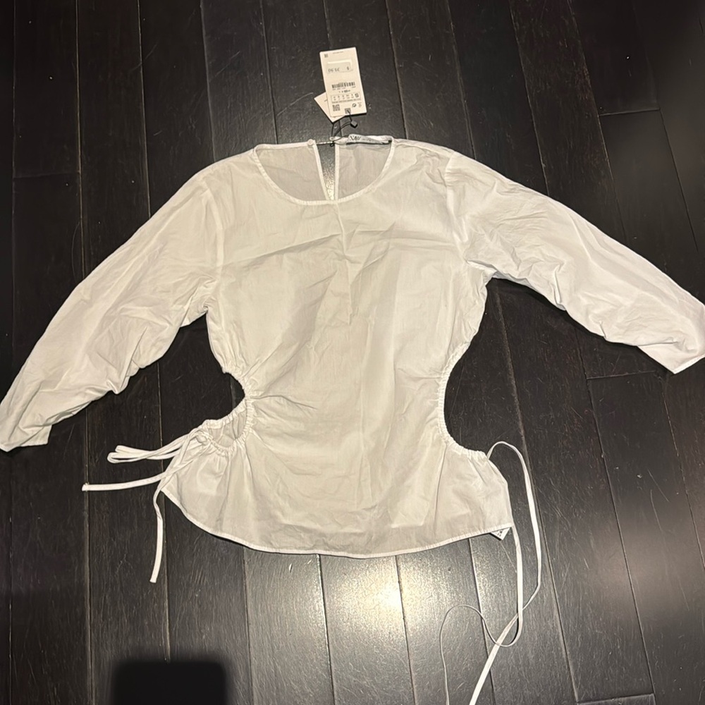 Zara top size S NWT